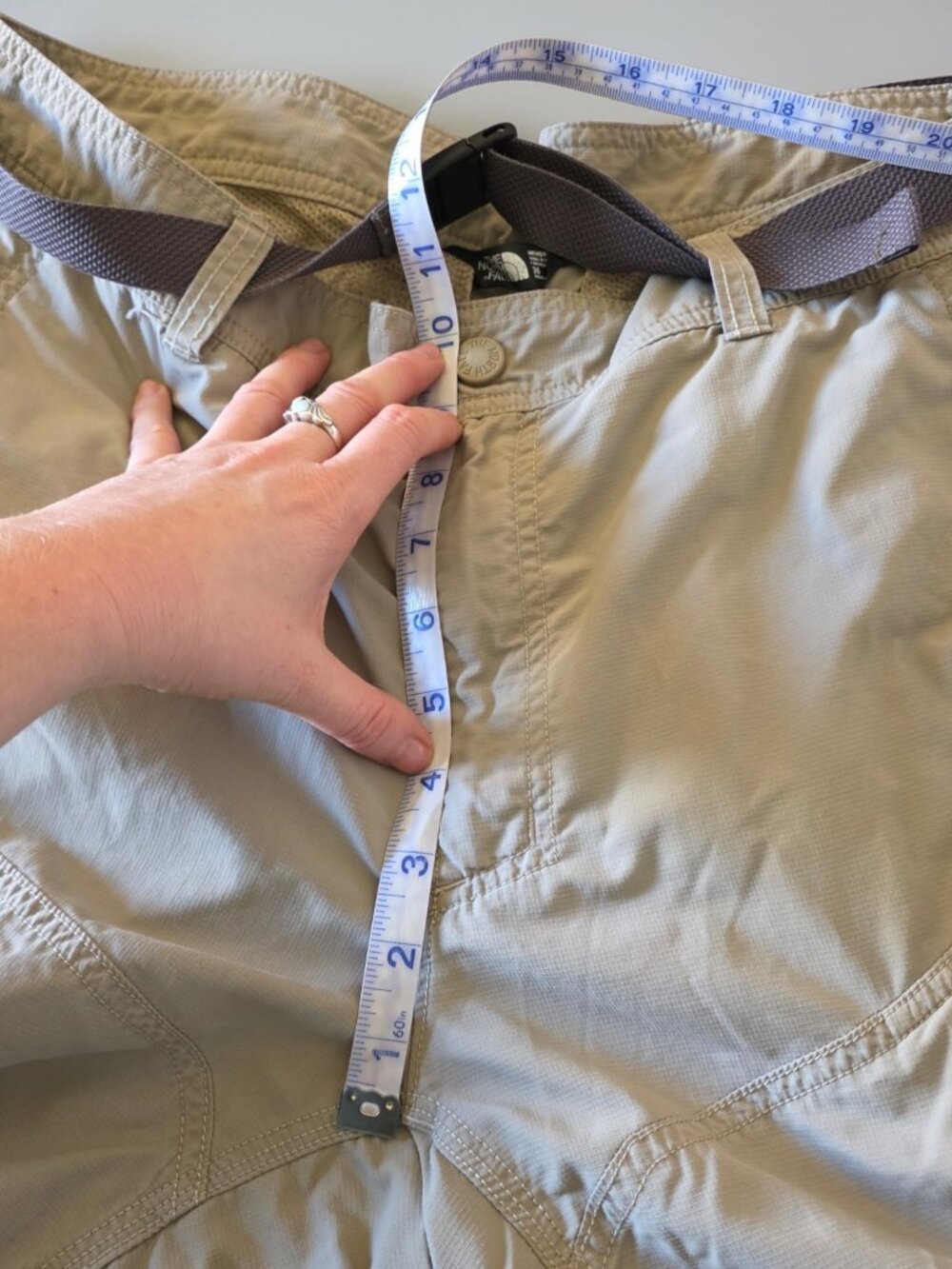 The North Face Convertible Hiking Pants Mens 36 Zip Off Khaki Nylon Outdoor - Picture 10 of 16